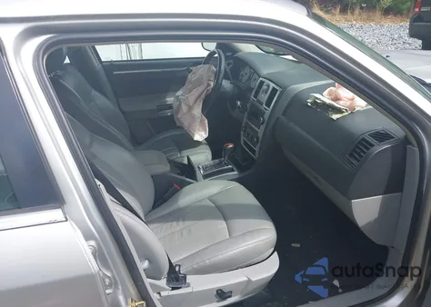 2006 Chrysler 300C from USA, damaged, VIN 2C3KA63H96H223740